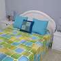 Deluxe 3 Bedroom Apartment, Balcony, 15 Minutes Walk to City and Beach