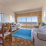B43 - Spotless Seaview Apartment