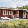 Scenic Log Cabin in Rindby-by Traum