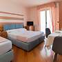 Tastefully Furnished Studio Near the Sea