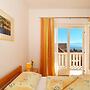 Stunning Apartment in Bol