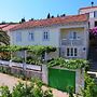 Immaculate 4-bed House in Lumbarda