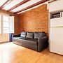 Old Town Apartment With Balcony And Wifi