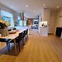 Bright And Modern - 2-bedroom, Central, Free Parking