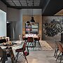 Moxy Lyon Airport