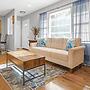 Spacious 3 Bedroom Home With Full Kitchen - Minutes From ATL Airport! 