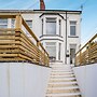 76A Mackworth Road