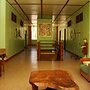 Lolo Oyong Pension House