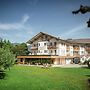 Crystls Aparthotel