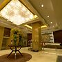 Mandarin Plaza Hotel