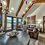 Luxury Two Bedroom Residence steps from Heavenly Village Book 7 Nights
