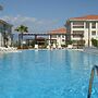 Four Seasons I -10 With 2 Bedrooms Guarantees a Wonderful Holiday