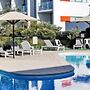 Coast 21 - 3 bedroom poolside apartment
