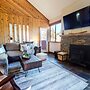 San Sierra 26 Pet-Friendly, Mountain Modern, Walk to The Village by Re