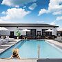 Colonial Hotel & Suites