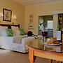 Sweet Thorn Tree Spacious Cottage for 2 People With Great Terrace!