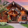 Lochsa Lodge Resort