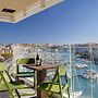 Stunning 3BR Apartment With Marina Views