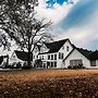 Towering Oaks Event & Retreat Center