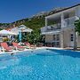 Holiday Villa Perna with Swimming Pool