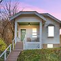 Cozy Cottage In The Heart Of Hyde Park 1 Bedroom Home by RedAwning