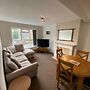 Lovely 2-bed Apartment in Solihull