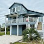 Beach Buoys & Salty Gulls 4 Bedroom Home by RedAwning