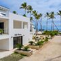 Luxury beachfront villa in Los Corales