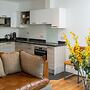 10 Loch View With Loch Views