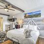 1BD Cozy Suiterestaurants & Hiking!dogs Welcome