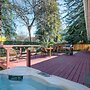 W/ Hot Tub & Detached Office, Modern 3br In Napa! 3 Bedroom Home by Re