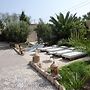 Welcome to Grenadine Town, Double Bedroom Spacious With Swimming Pool