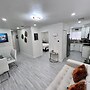 ??stylish 2 Bedrooms Apartment By Miami Airport