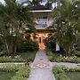 Comfy Stay In Jamaica -enjoy 7 Miles Of White Sand Beach! 2 Bedroom Vi