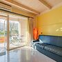 Yellow Apartment Desenzano With Smart TV