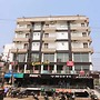 Goroomgo Maharaja Palace Kanpur