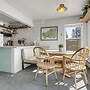 Completely Remodeled - Luxury Furnishings And Amazing Natural Light 2 