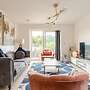Stunning Modern Apartment in Rochester, England