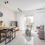 Stunning ONE bdr big Balcony