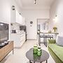 Modern 1 BDR with balcony