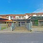 OYO 90493 JL Homestay