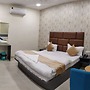 Goroomgo Mandakini Royale Kanpur