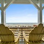 A Shore Thing 1 - Oceanfront And Dog Friendly! Private Beach Access! 3