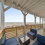 A Shore Thing 2 - Oceanfront And Pet Friendly Home - See The Sunrise, 