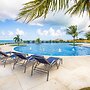 Pristine Bay Villa 1304 With Large Pool - 3 Bedroom 3 Condo by Redawni