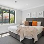 6-BEDROOM PENTHOUSE APARTMENT - THE BEACON