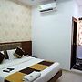 Hotel Laxmi Palace