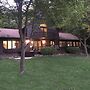 Lazy Pines Lodge