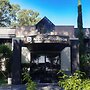 Dingley Hotel