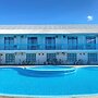 Pacific Crown Hotel